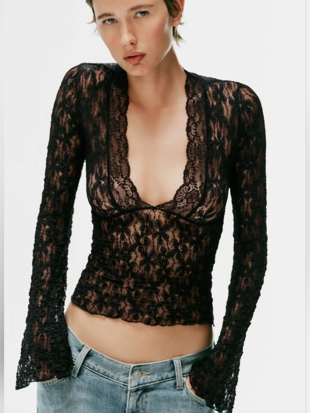 ZARA LACE BELL SLEEVE TOP